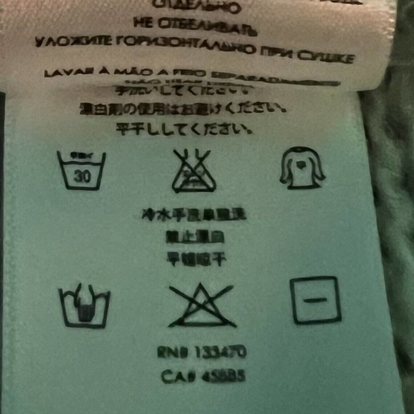 Michael Michael Kors Black & White Color Block Knit Cowl, Infinity Scarf - Picture 9 of 10